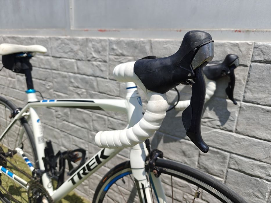 Trek Madone 2.1 H2 (Tamanho M/54) – Shimano 105 – Com Extras