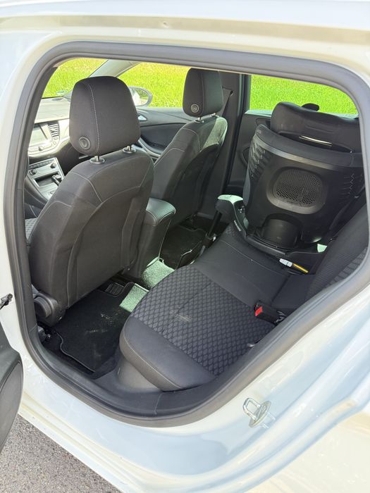 Opel Astra K zadbany