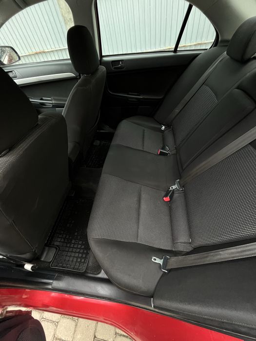 Mitsubishi Lancer 10