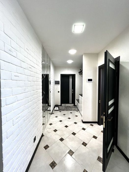 Продаж 3-кімнатної квартири з ремонтом!