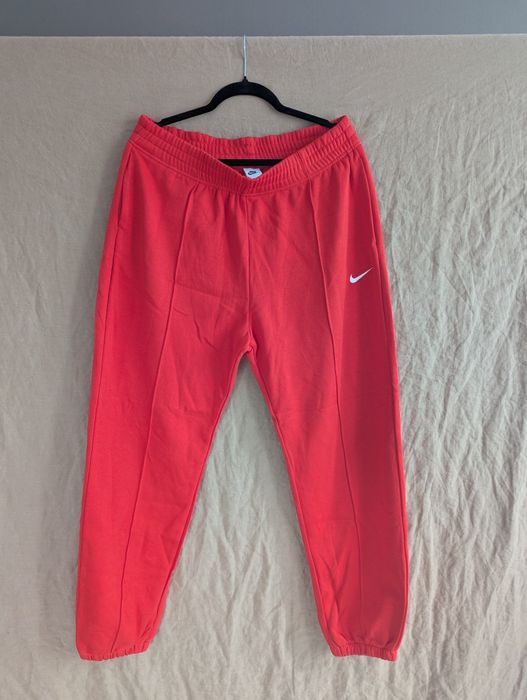 Спортивні штани Nike колір червоний лосось