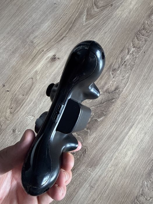 Pad kontroler z edycji limitowanej MW 3 do konsoli Xbox 360