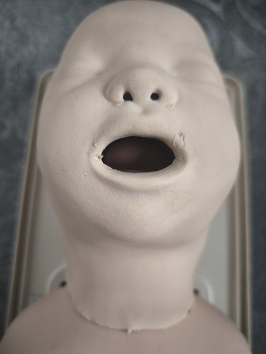 Laerdal dziecięca głowa do intubacji