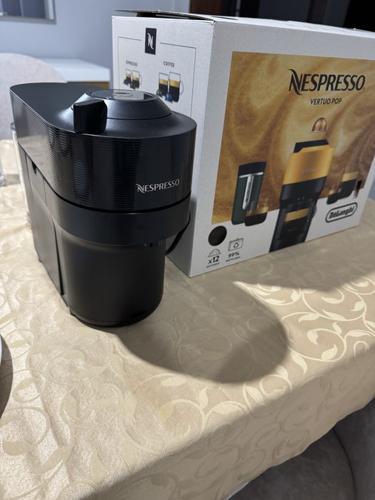 Maquina de cafe Delonghi Nespresso Vertuo Pop nova