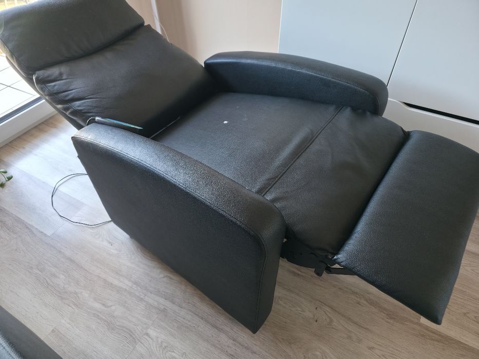 fotel z masażem rozkładany 3 pozycje jysk