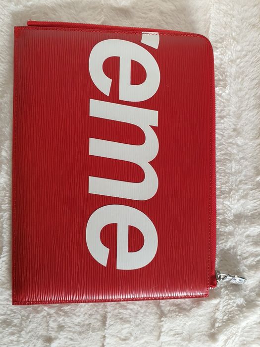 Louis Vuitton Supreme 2017 Épi Jour GM clutch