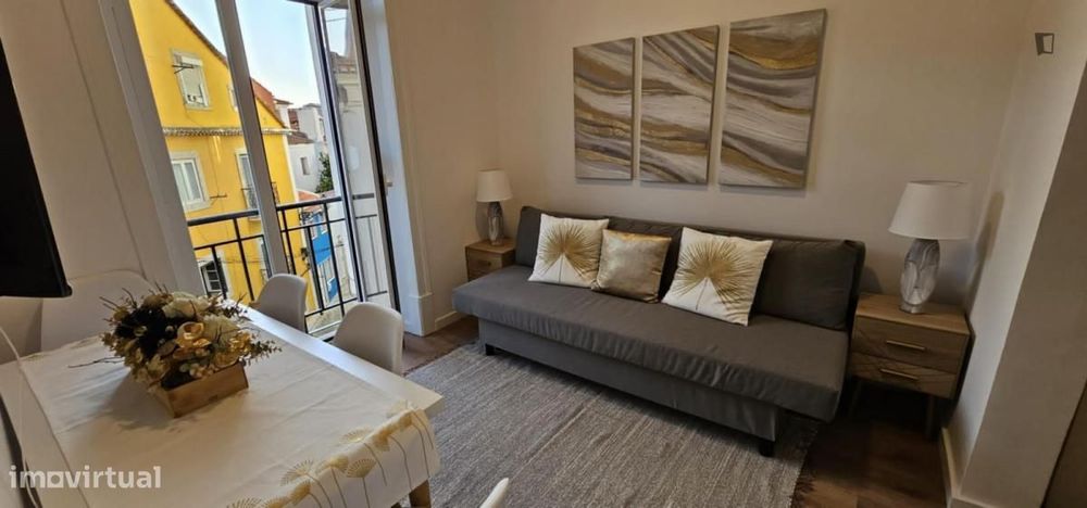 Apartamento com 2 quartos - localizado em Graça Lisbon