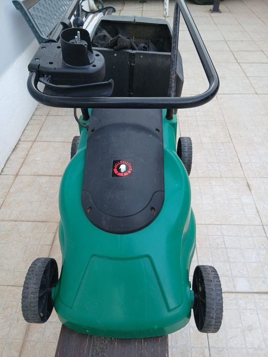 Conjunto de Jardinagem (Corta Sebes, Soprador e Corta Relvas)