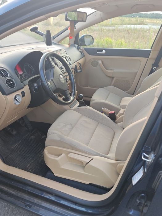 Volkswagen Golf V Plus 2.0 FSI – 2005 r. – na części lub do remontu