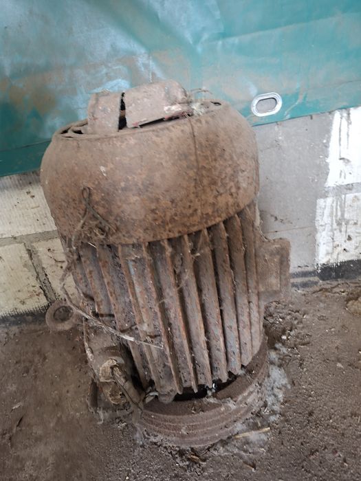 Sprzedam silnik 11kw od śrutownika bijakowego