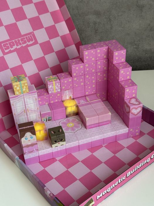 Світловідбиваючий магнітний сенсорний конструктор Замок принцеси 100шт