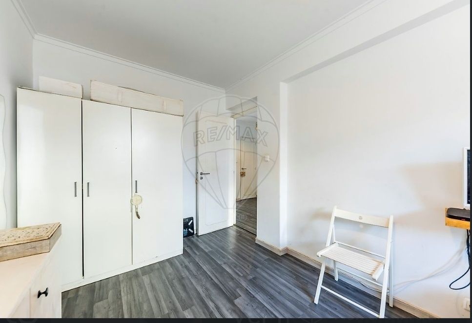 Alugo quarto com despesas incluídas