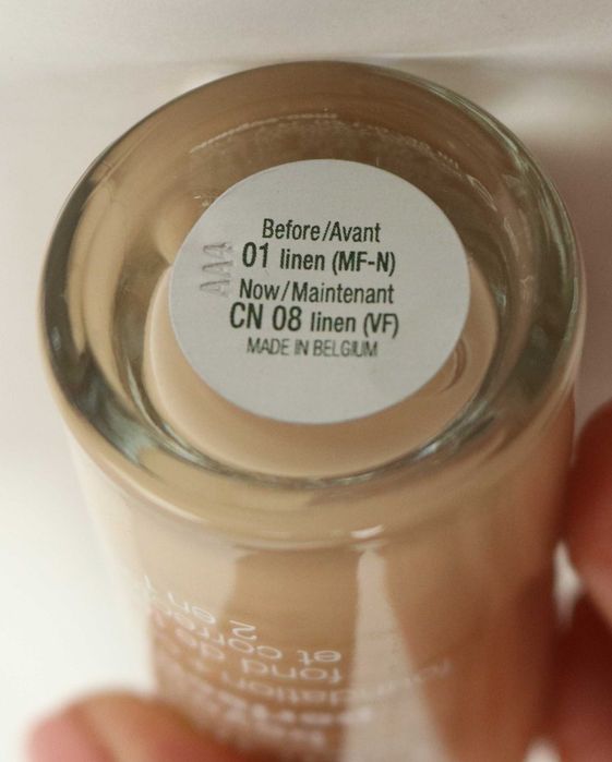 Clinique Beyond Perfecting Podkład Korektor 2w1 01 Linen