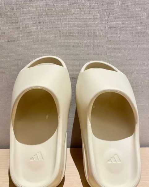 adidas Yeezy Slide Onyx R.43
