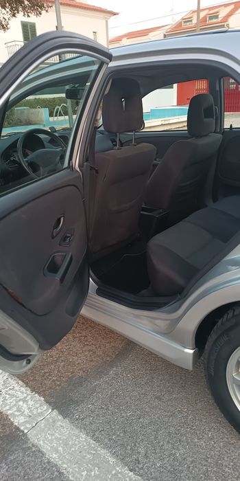 Mitsubishi Carisma 1.3 Gasolina • 2003 • 223.000 km
