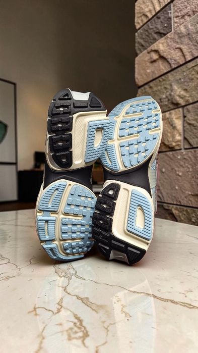 nowe oryginalne buty Nike V2K Run