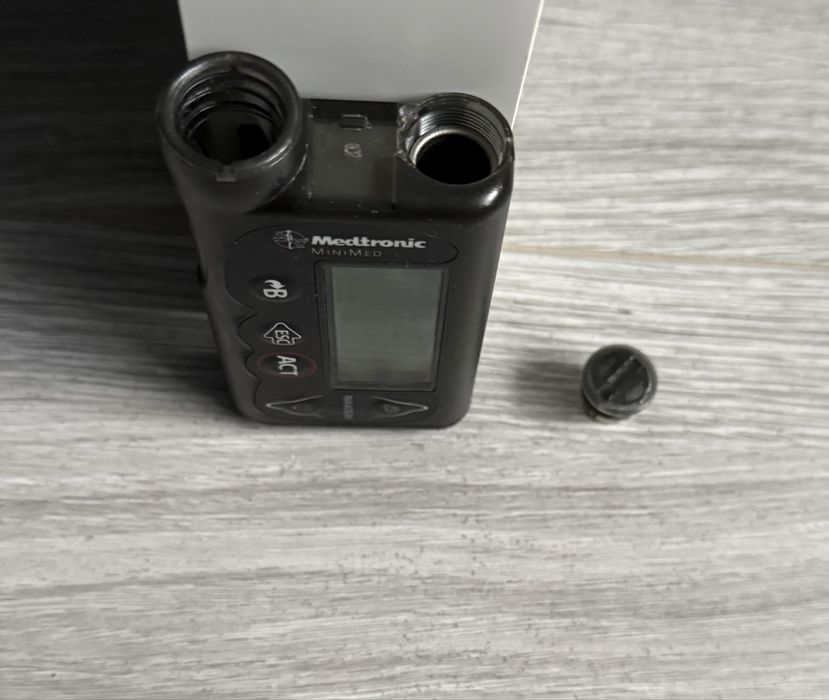Pompa insulinowa Medtronic MiniMed Paradigm Veo