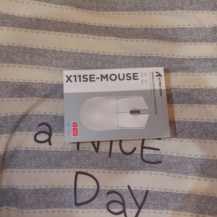 Продам мышку attack shark x11se