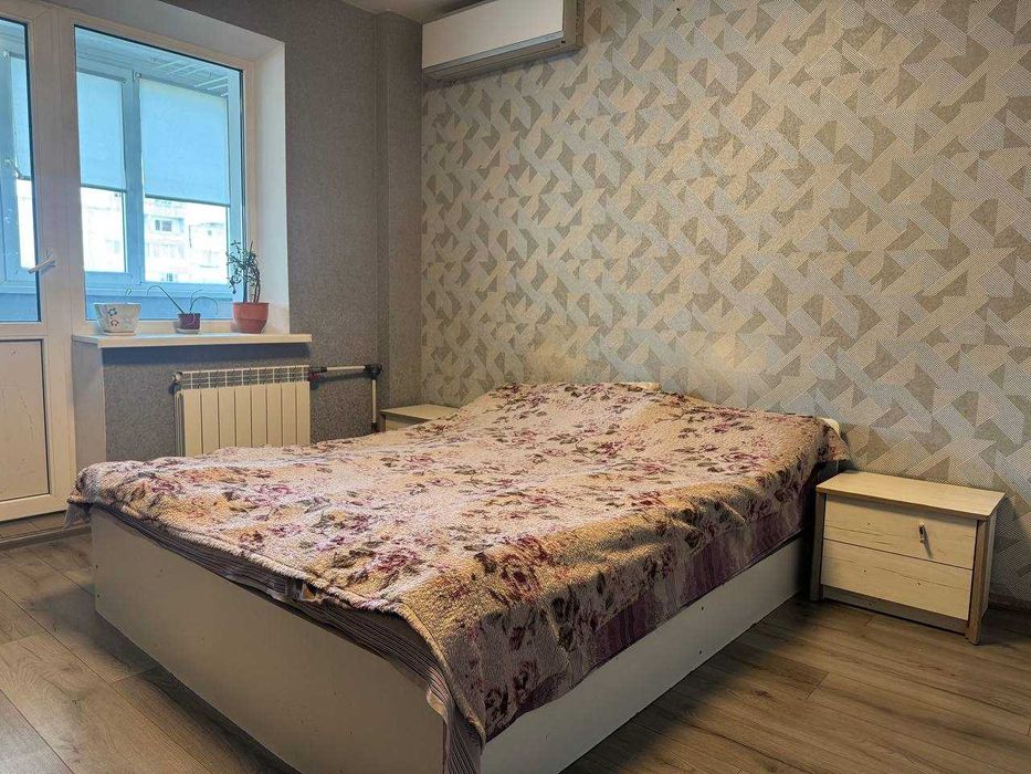 Придаж трикімнатної квартири 78 м., метро Теремки, Магелан