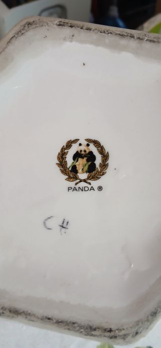 Conjunto de floreira e caixa de jóias