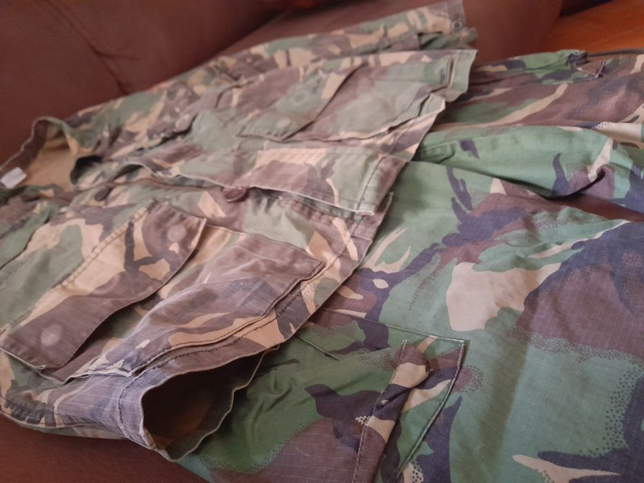 Camuflado + Fato de Exercício (Tam. 42)