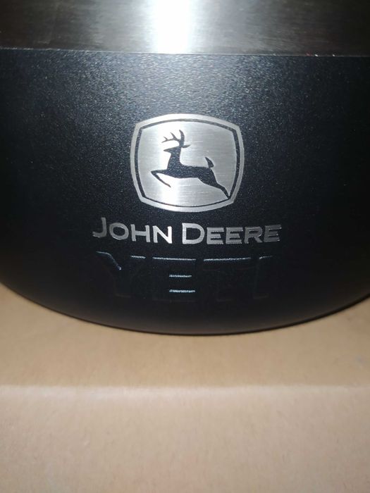 Продам фірмову миску, для собак