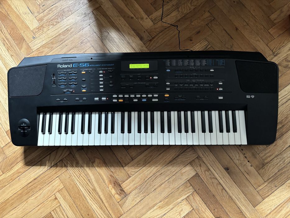 Roland E-56 intelligent synthesizer keyboard