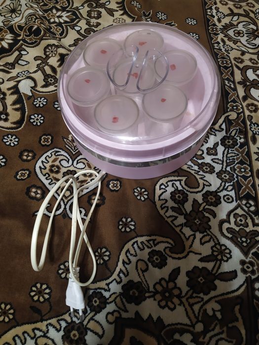 Продам йогуртницю