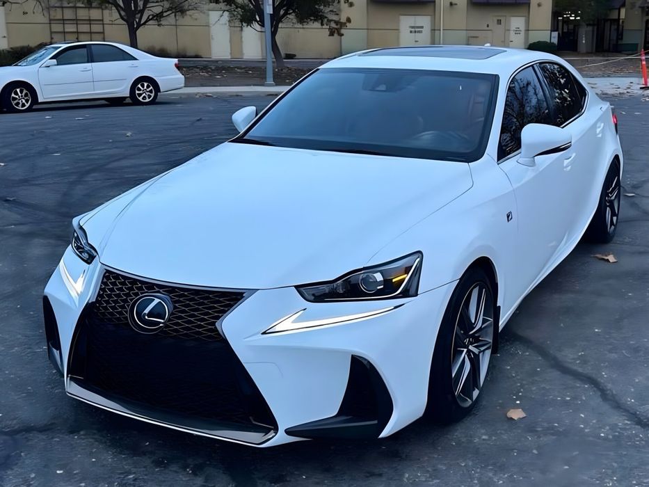 Передній бампер F-Sport Lexus IS рестайлінг 2017-2020 комплект Артикул:  DRC7712-26