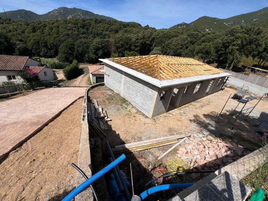 Trolha em comtruçao e remodelaçao a max de 30 anos