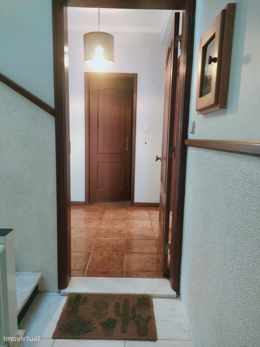 Apartamento T2 situado na zona histórica da Lourinhã.
