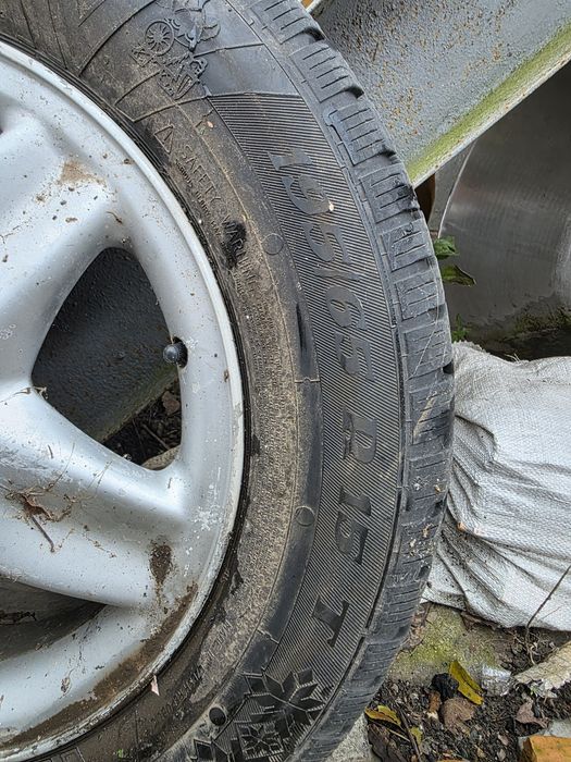 Продам 15 диски резина 5×112 комплектом.