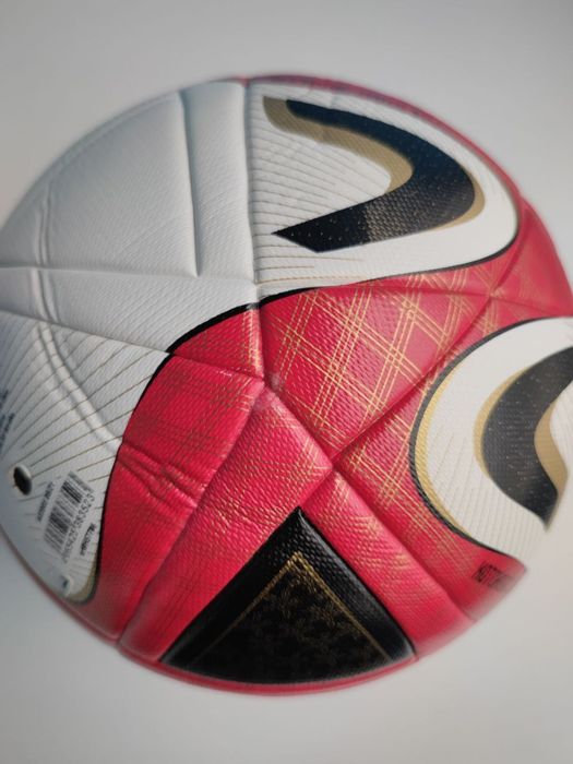 Футбольний м'яч 5 розміру