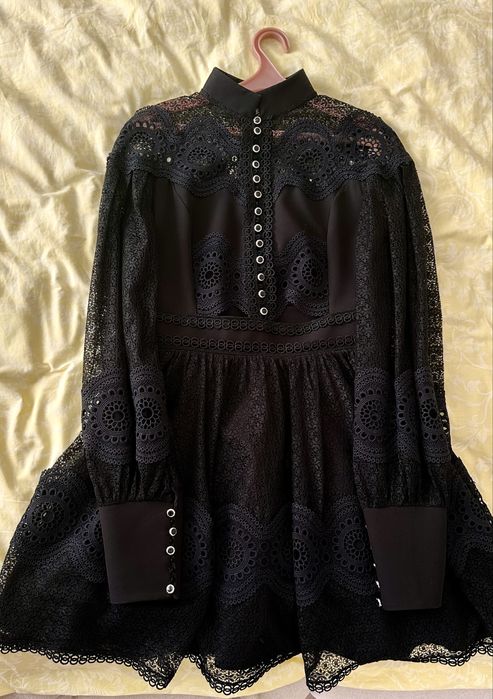 Чорна мережевна сукня