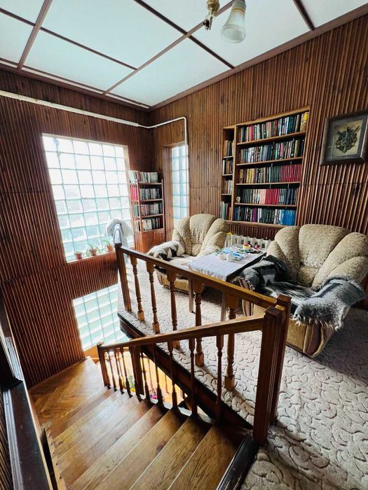 Цегляний дім поруч з озером та дубовим гаєм. Гараж,ГАЗ,підвал,баня