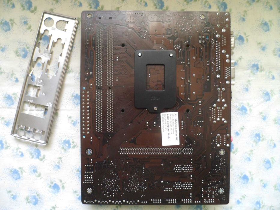 Материнська плата   Socket 1155   Asus H61M-D