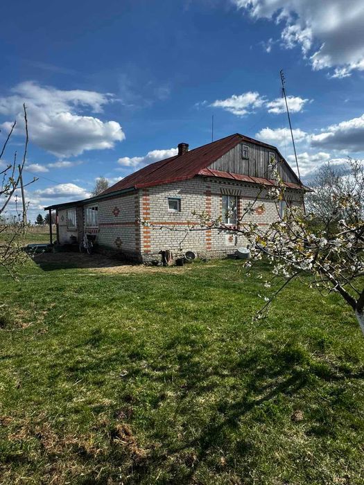 Продам будинок с.Лучичі 130кв