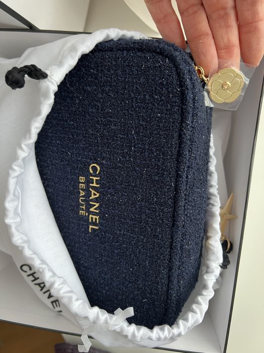 CHANEL крем для рук лак для нігтів бальзам для губ косметичка