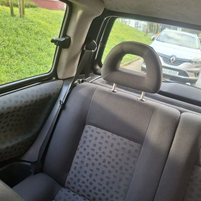 Carro volkswagen lupo