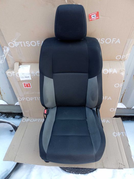toyota AURIS II 13-18 fotel lewy przód wersja europejska
