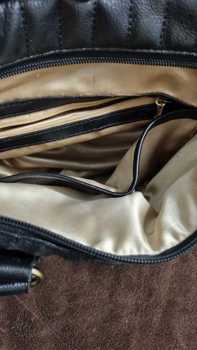 Leia até o final: Bolsa Datelli preta couro legítimo