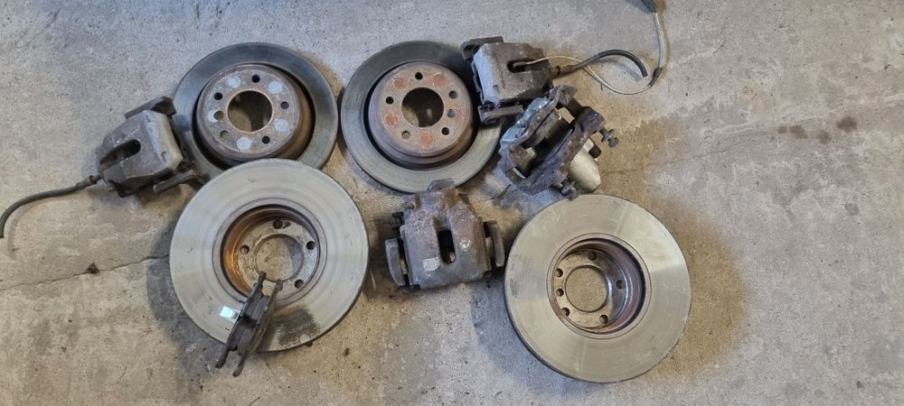 Bmw e39 Swap Hamulcy m54b30 3.0 Zaciski  Tył Jarzmo Komplet