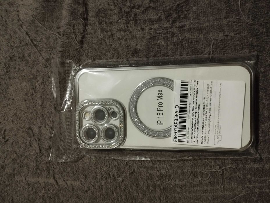 Чехол 16 про макс