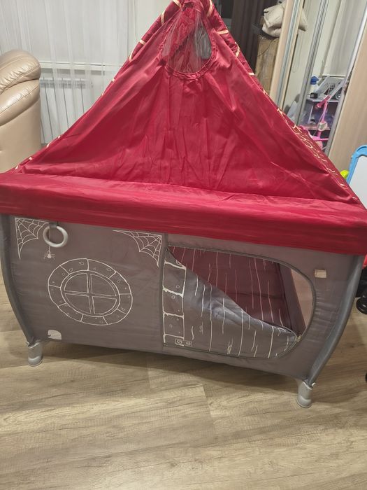 Манеж дитячий CARRELLO TREVISO із знімним дахом