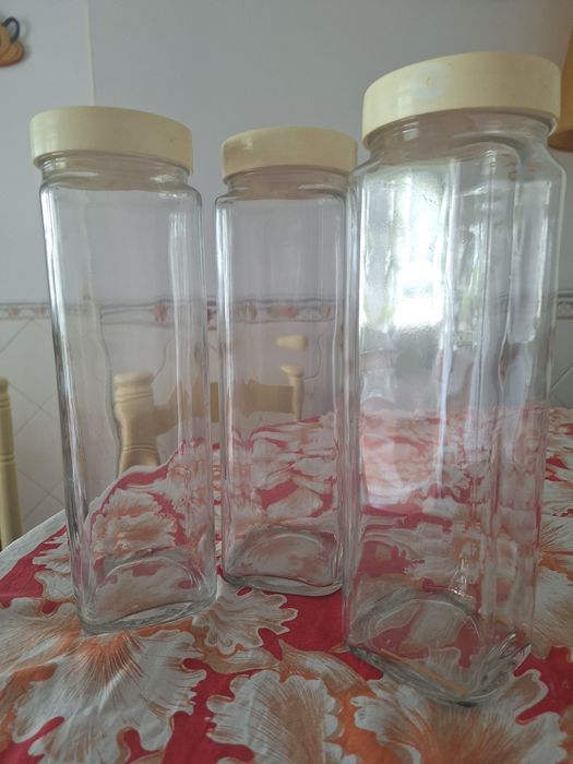 8 Storage Jars485192126768107520