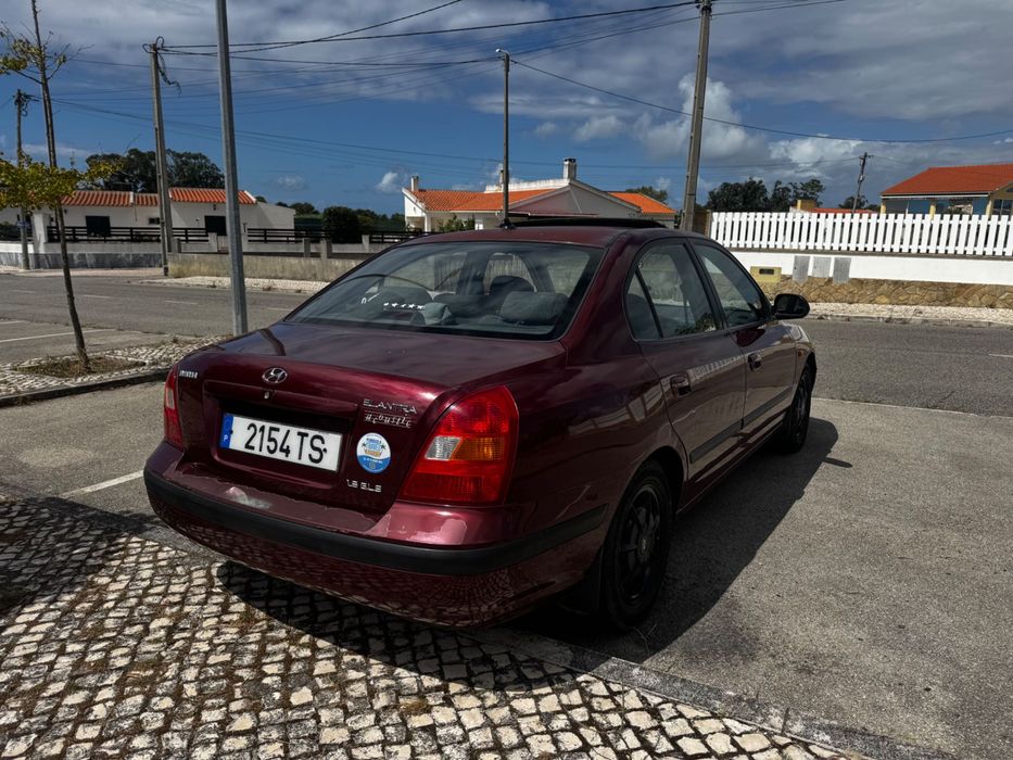 Elantra com teto