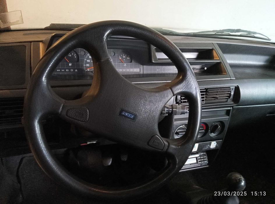 carro fiat tipo bem estimado