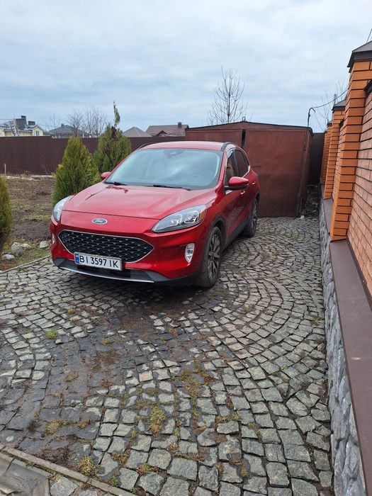 Ford Escape Titanium hybrid