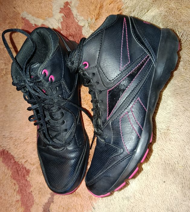 Фірмові кросівки Reebok