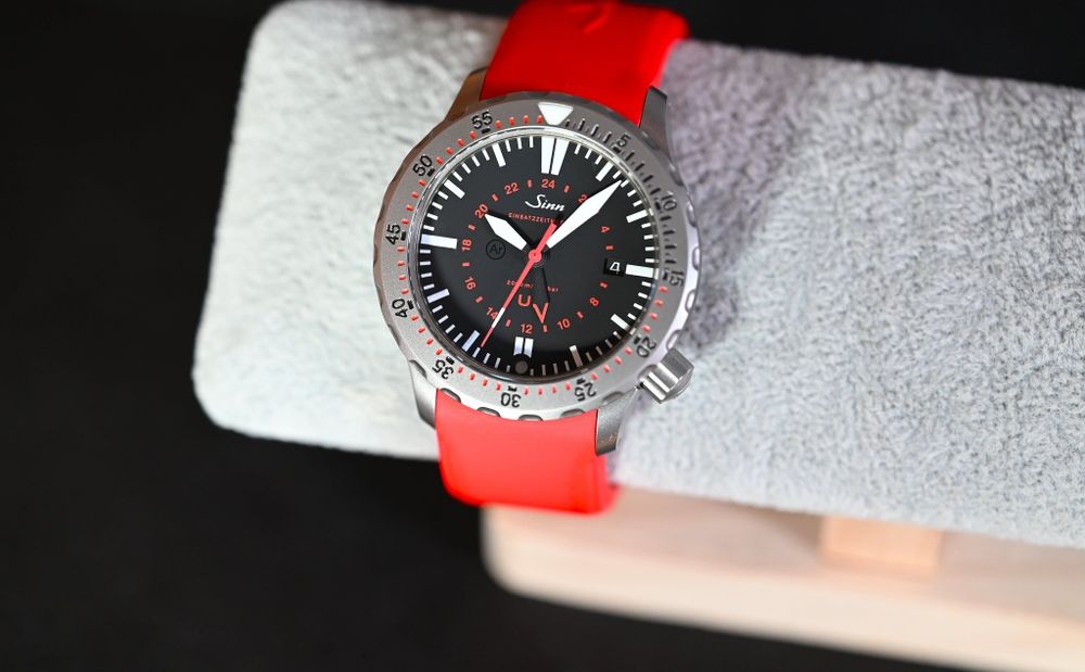 Sinn u2 2000m diver